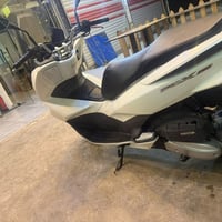 هوندا PCX • ١٥٠ • اوراق