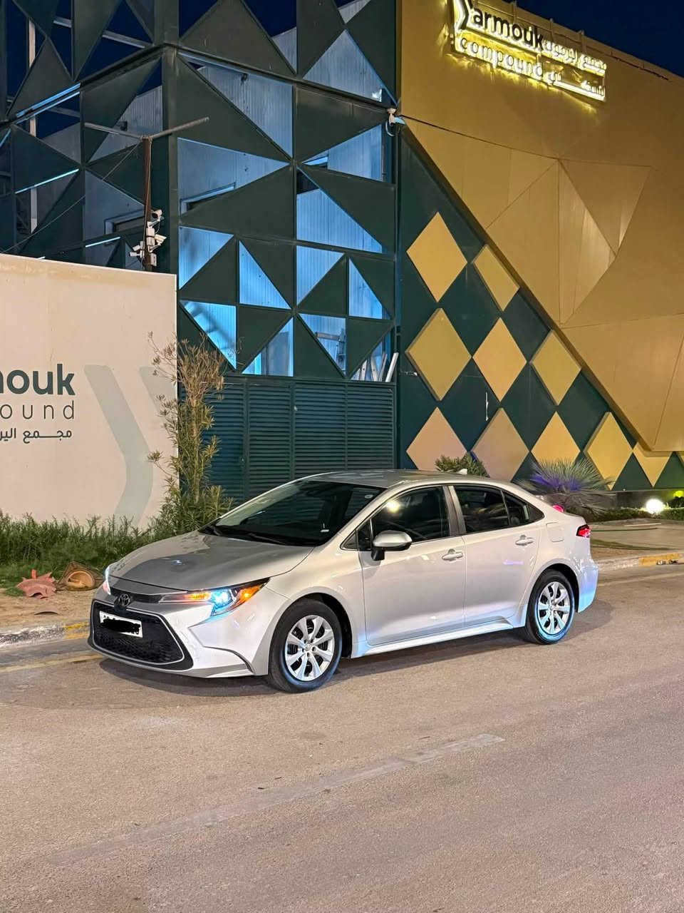 الي يدور جديد ونضيف
السلام عليكم 

كورلا 2021 
ماشية 25  الف فقط حقيقي 
السيارة موس جديدة كلش 
ريحة الشركة بيها 
بدون صبغ بدون تبديل فقط بارد بيها  
مكينة 1800 المرغوب مو 2000 
شاشة جبيرة 
كروس سرعة 
داخل اسود 
هاند بريك بصمة 
اوتو هولد 
رادار امامي  
قيادة آلية 
شاشة كار بلي

السيارة جاهزة 100%  اي نقص مابيها صدر تايرات گير مكينة كفالة راديتر بلادي غاز التبريد بلادي مالتها 

لحد يقارنها بلمهجومات السيارة بدون صبغ بدون تبديل بلادية 

تحويل مباشر رقم اربيل 
مكان السيارة بغداد  اليرموك 
***********
***********
السعر 142 وبيها مجال للشراي  شرط التحويل
