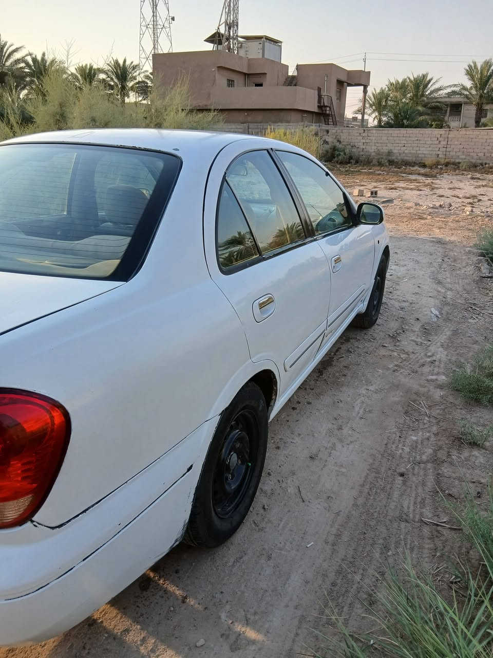 سلام عليكم نيسان سني للبيع 2007رقم ديالى نكليزي سياره مال مزاد ورقمتها ع ايدي  السعر 60وبيها مجال رقم هاتف ***********
