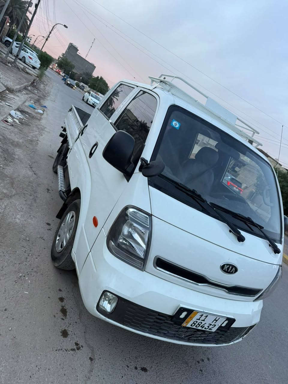 شاحنة • للبيع • بدون تفاصيل