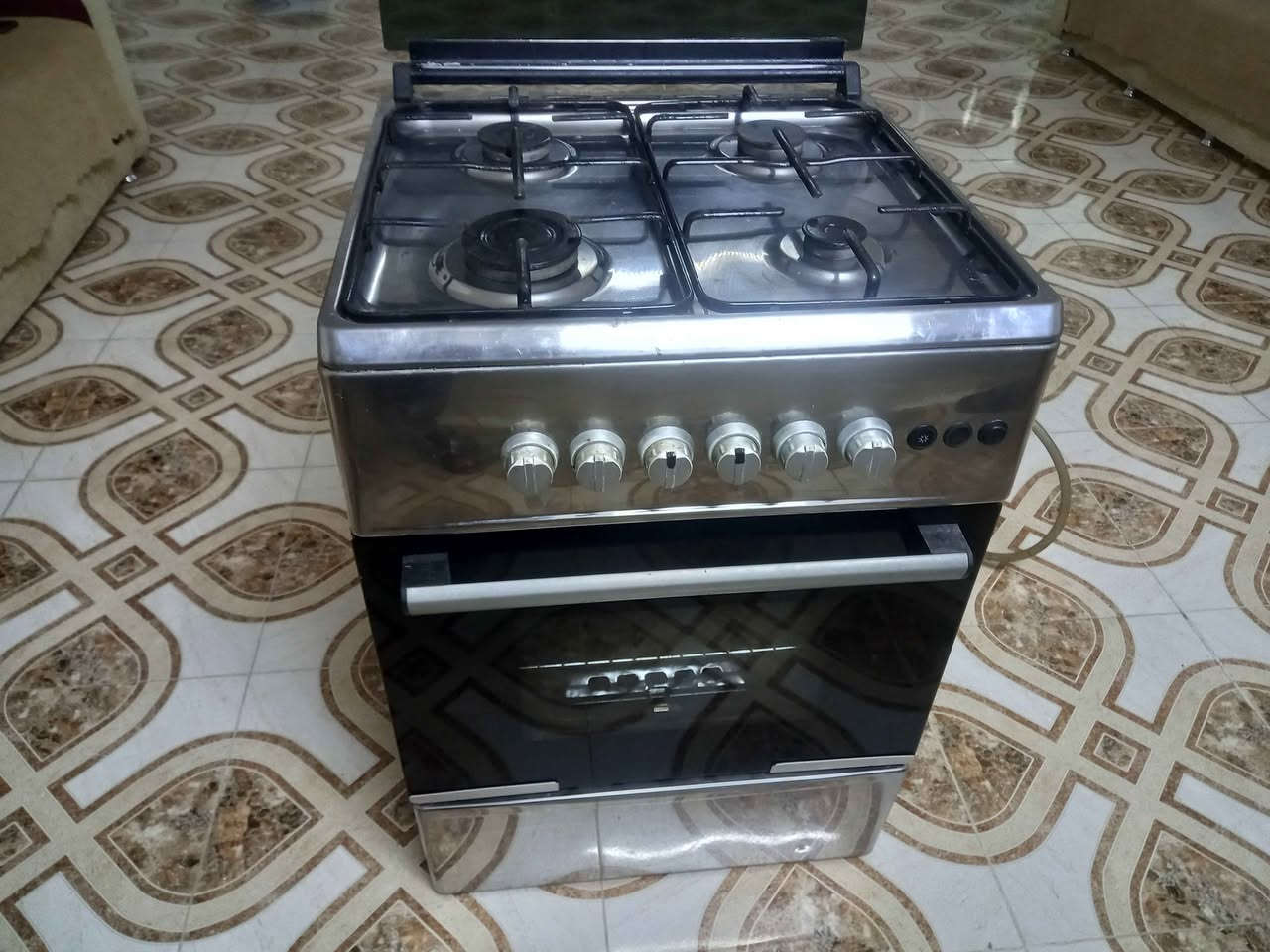 طباخ تركي للبيع شرط الشغل السعر ٧٥ ألف العنوان موصل حي الصدام بعد السيطرة عالشارع العام طريق بعشيقه *********** *********** يوجد توصيل داخل الموصل أجره عالمشتري موصل, نينوى

