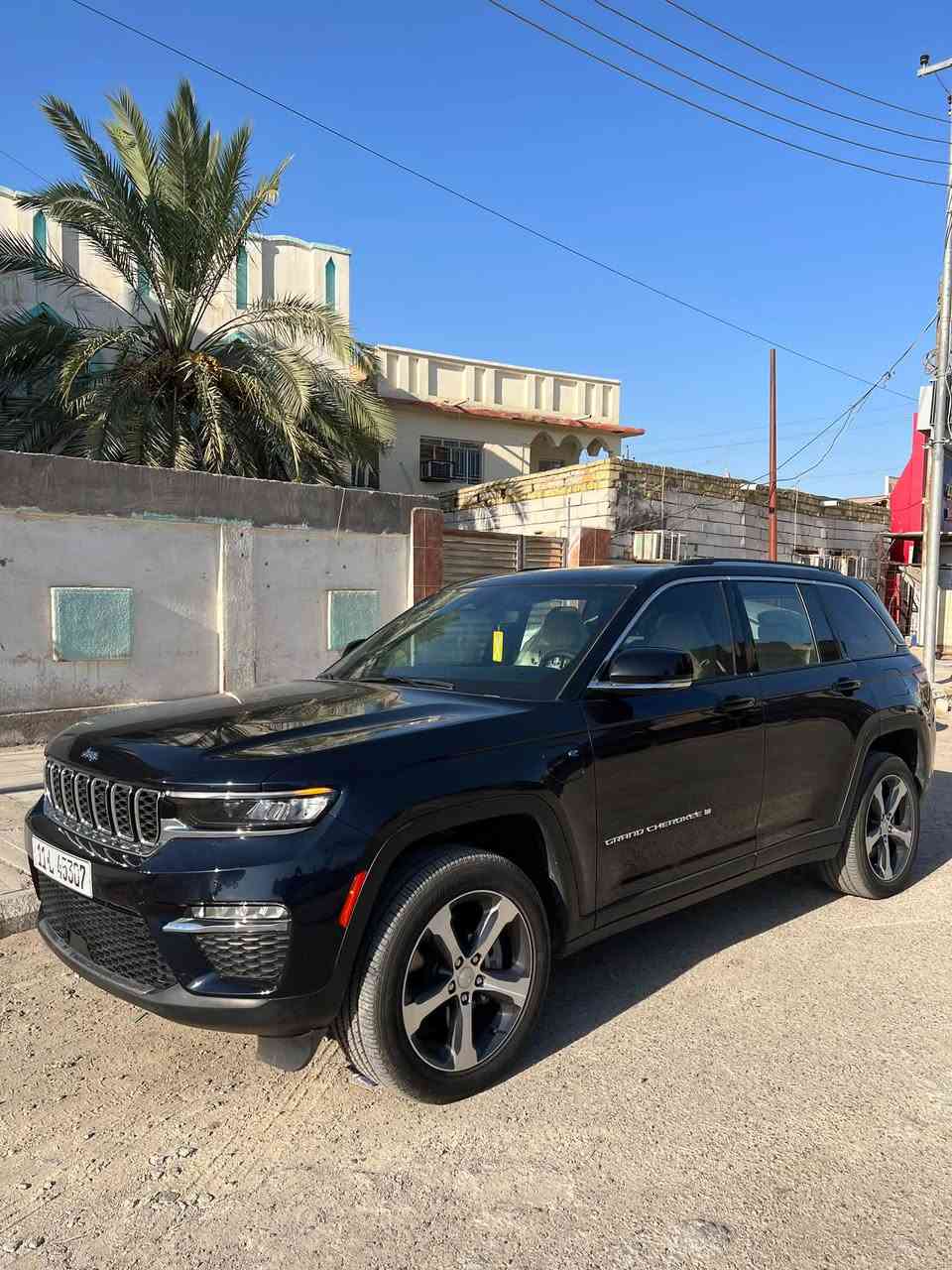 السلام عليكم
2023جيب كراند شيروكي 4xe
رقم بغداد داخل عسلي 3 شاشات وبانوراما
ماشيه 15فقط
تبدل بيها قبق جنطه وشويه بارد بالجاملغ الخلفي  مثل ما موضح بصور الحادث  
السعر 285 وبيها مجال
*********** واتساب او ماسنجر

نص مكتوب في الصور:
- 7
- 000-37472238 - 08/31/2023 - IAA Inc.