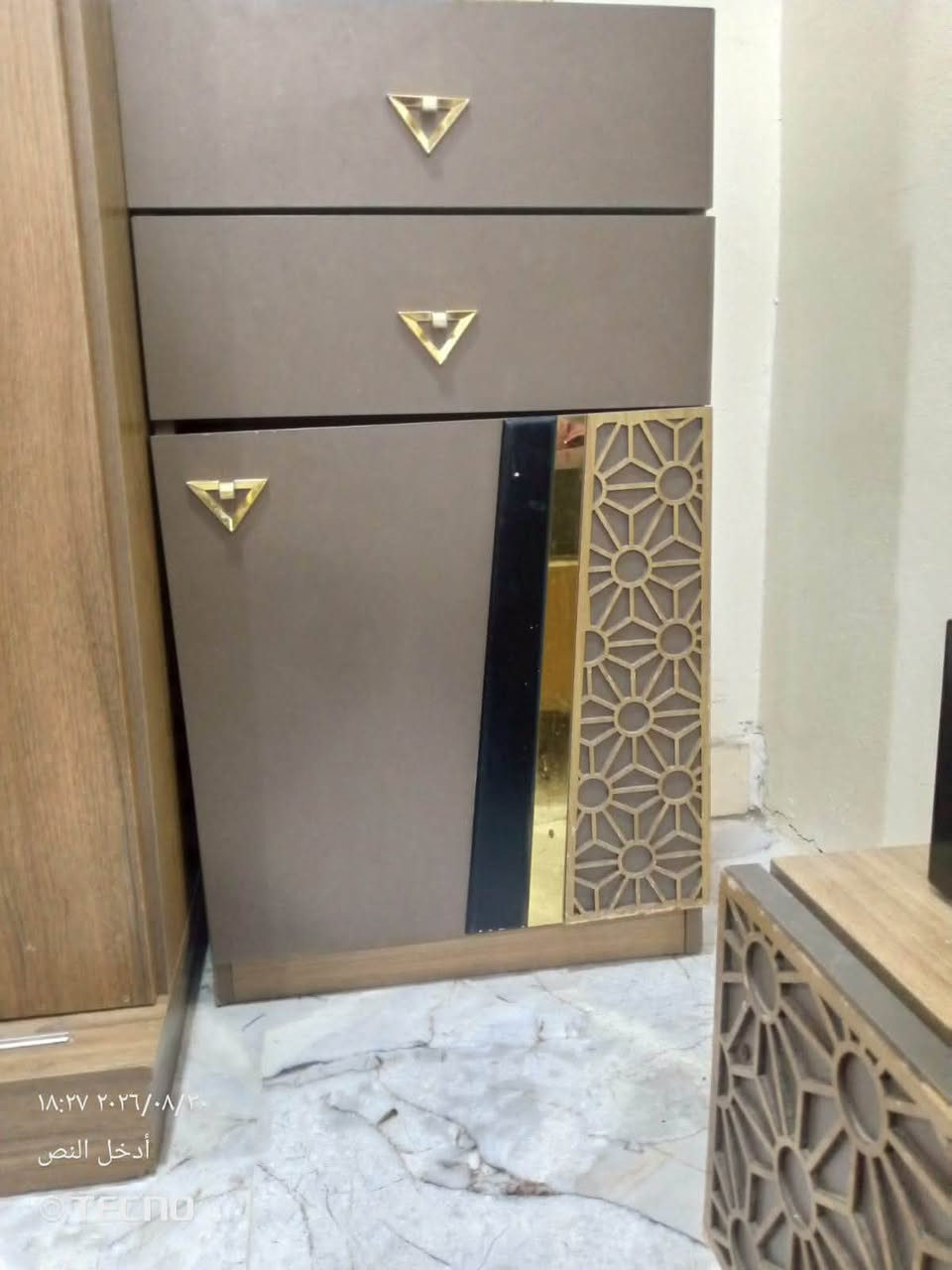 بيع 🚨🚨🚨🚨
خشاب تركي نظيف
250 الف وبي مجال 

***********
***********
