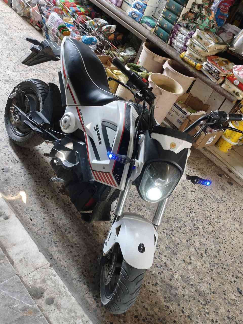 دراجة بطح شحن قوية مال تبطنش للبيع السعر 500قفل 
مال ستعرادراجة تبطنش وقوية مال جمبزة عدد البطرايات6
جدد الموقع بطرة موفقية دور النفط الاستفسار الاتصال برقم 
***********
