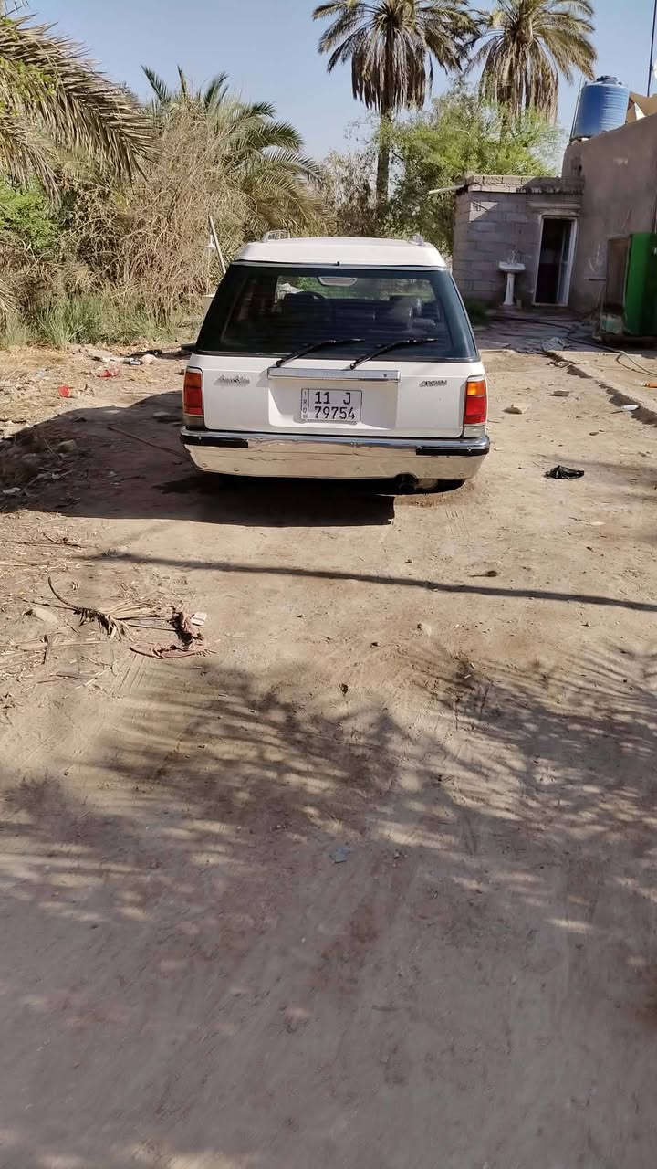 سلام عليكم سياره للبيع
ارنب استيشن 
سياره نضيفه 
محرك ففتي 2ونص 
سياره جاهزه 
السعر 65 وبيها مجال للطيبين 
تحويل ثاني يوم رقم انكليزي 
رقمها بغداد  
مكان السياره  ناصريه مركز 
رقم راعيها 

***********
