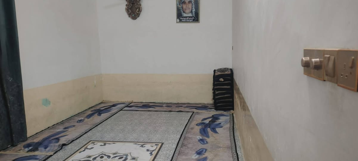 السلام عليكم
بيت للبيع مع الأثاث في حي جواد ركن ع شارعين المساحه 200 متر طابقين 3 غرف جوه وغرفه فوك مع مجمع صحيات مجاريه ع البزل شارعه تبليط العنوان مقابيل كراج بيت ذويب
الإستفسار الاتصال
***********واتساب فقط
*********** واتساب
او مراجعه مكتب المسعودي للعقار
