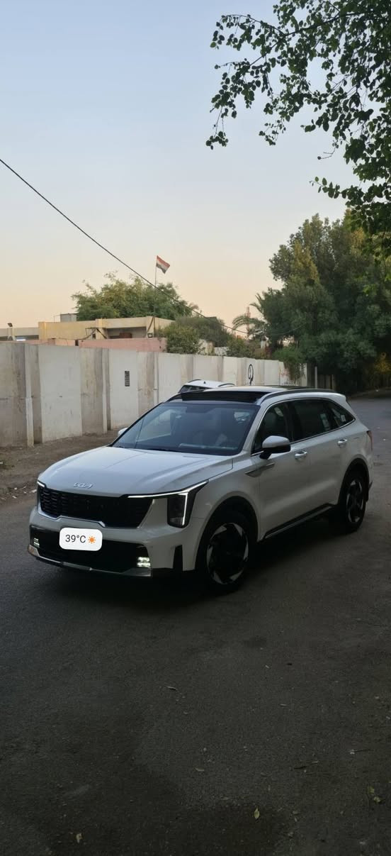 للبيع او المراوس 
سورنتو 2024 رقم اربيل
ماشيه 29 الف 
سيارة كفاله عامه حته من الرصعات والشخوط والبارد حته دعاميات كفاله 
فقط شبر بل بنيد كارت بدون فتح 
مواصفات 
بانروما 
بصمه 
6_3500
كير ماوس
جنطه كهرباء 
كشنات كهرباء 
سايد بريك كهرباء 
بردات 
شفتات مقود 
تشغيل عن بعد 
كامرة خلفيه 
حساسات امامي خلفي 
اوتو هولد 
4 انظمه قياده 
لد داخلي 64 لون 
مري شفط +ترحيب شاشات ومري ويدات 
لدات امامي خلفي +زنون
شاشه اندرويد اوتو وكار بلي 

سيارة هواي بيها موصفات كلش حلوة 
بلحقيقه بعد احلى بهواي من الصور جديدة جداً حته شخط مابيها 
سعر 288بيها مجال 
مكان بغداد 

***********
