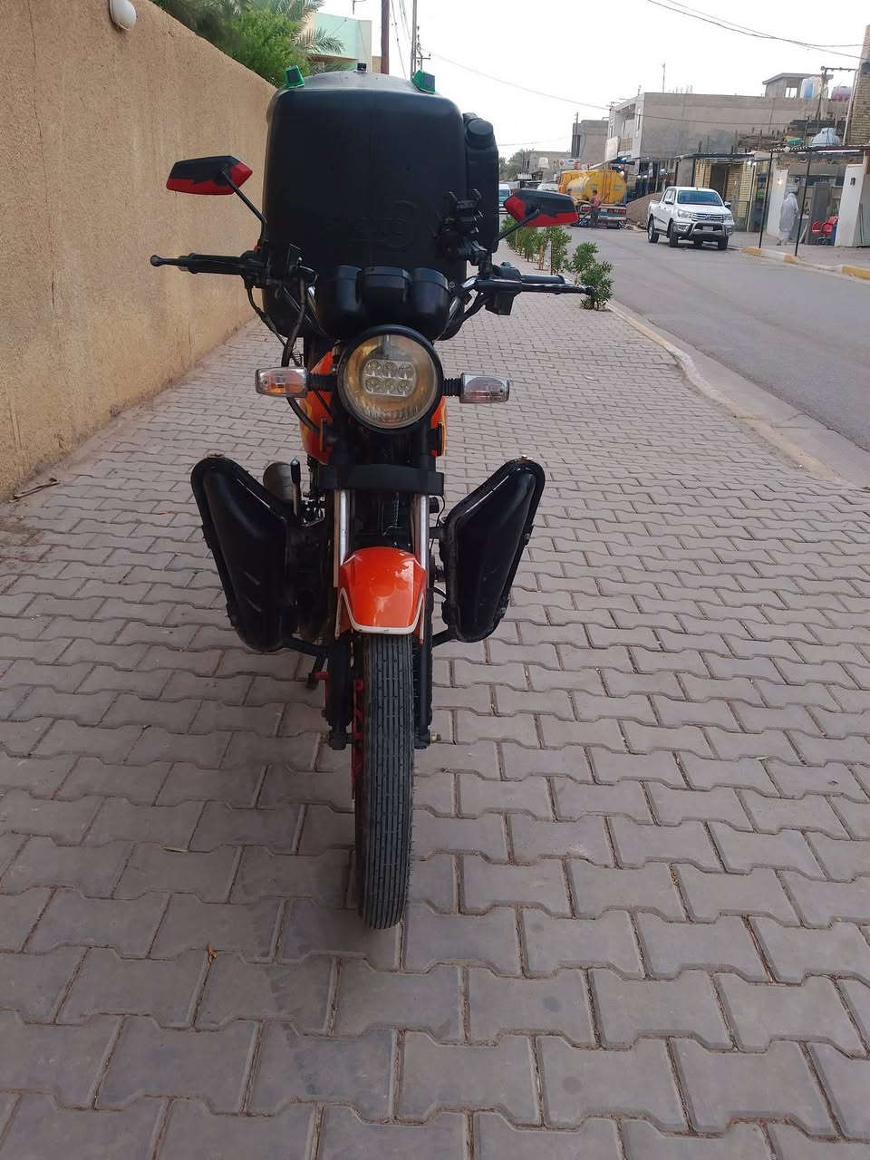 السلام عليكم سونك للبيع موديل 26 كفاله عامه ترايك وين متريد مثلا للنجف ترهم ب 950
وبيها مجال للطيبين ***********
