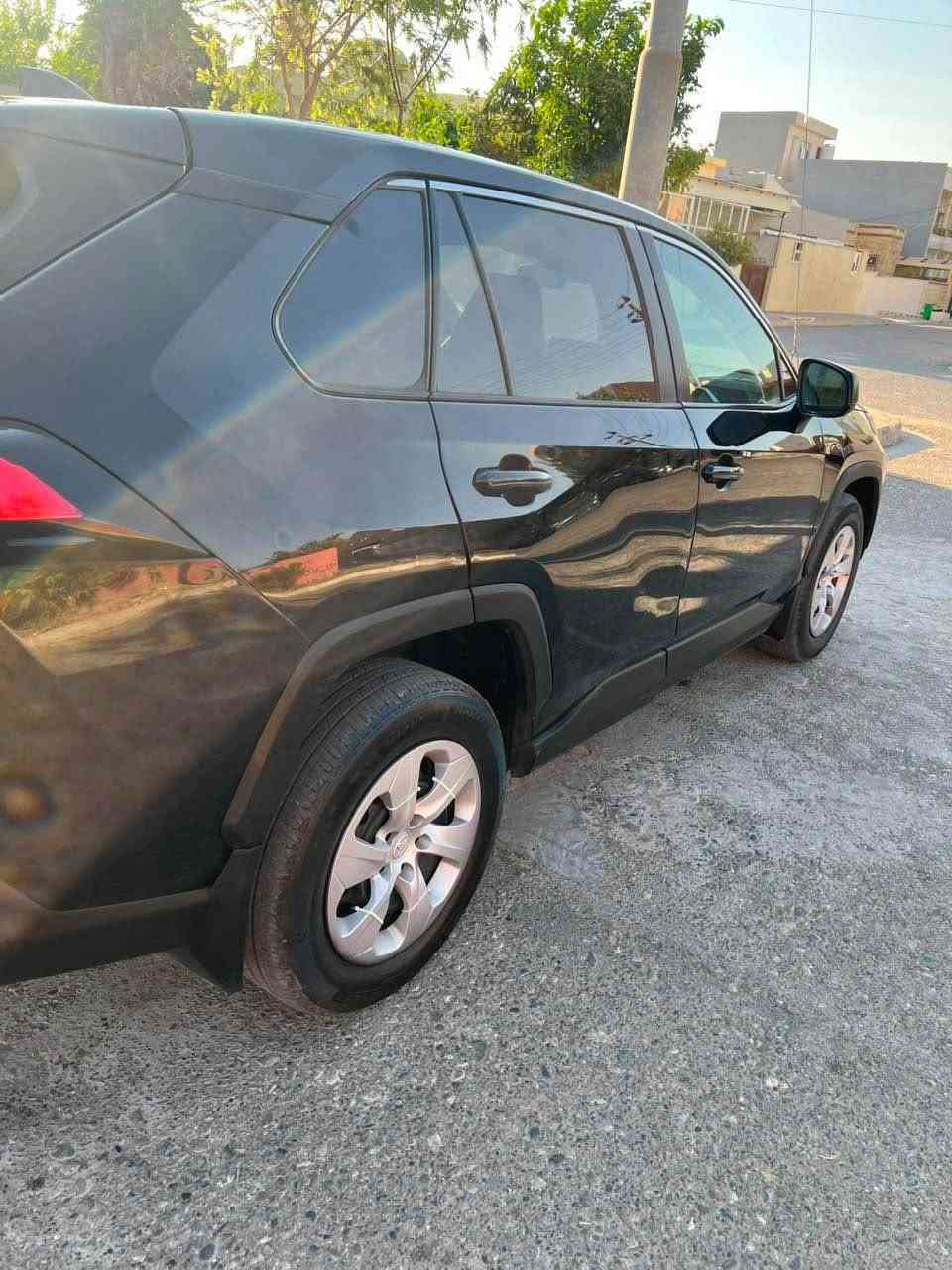 🚘 Toyota RAV4 LE 2024 للبيع

🔹 موديل: 2024
🔹 الفئة: RAV4 LE
🔹 دبل AWD
🔹 ماشية: 65,000 كم
🔹 السيارة واردة ونظيفة
🔹 صبغ تجميلي خفيف: الجملغ الأمامي + نفر باب
🔹 تعديل خفيف في نفر باب خلفي
🔹 باقي السيارة بحالة جيدة

💰 السعر: 218 $
📍 دهوك
*********** دهوك, العراق
