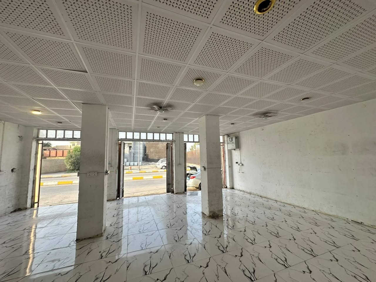محل للإيجار • شارع الاميرات