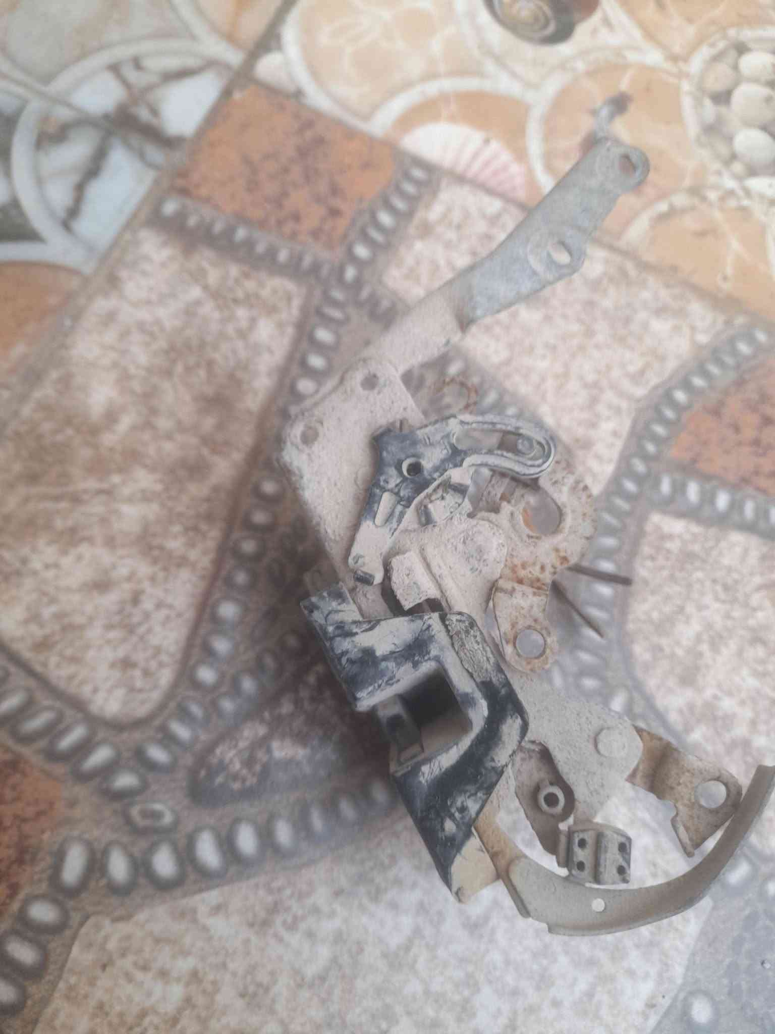 السلام عليكم من رخصة الادمن متوفر الي بالصور وباسعار مناسبة مكانهن ديالى 
***********
