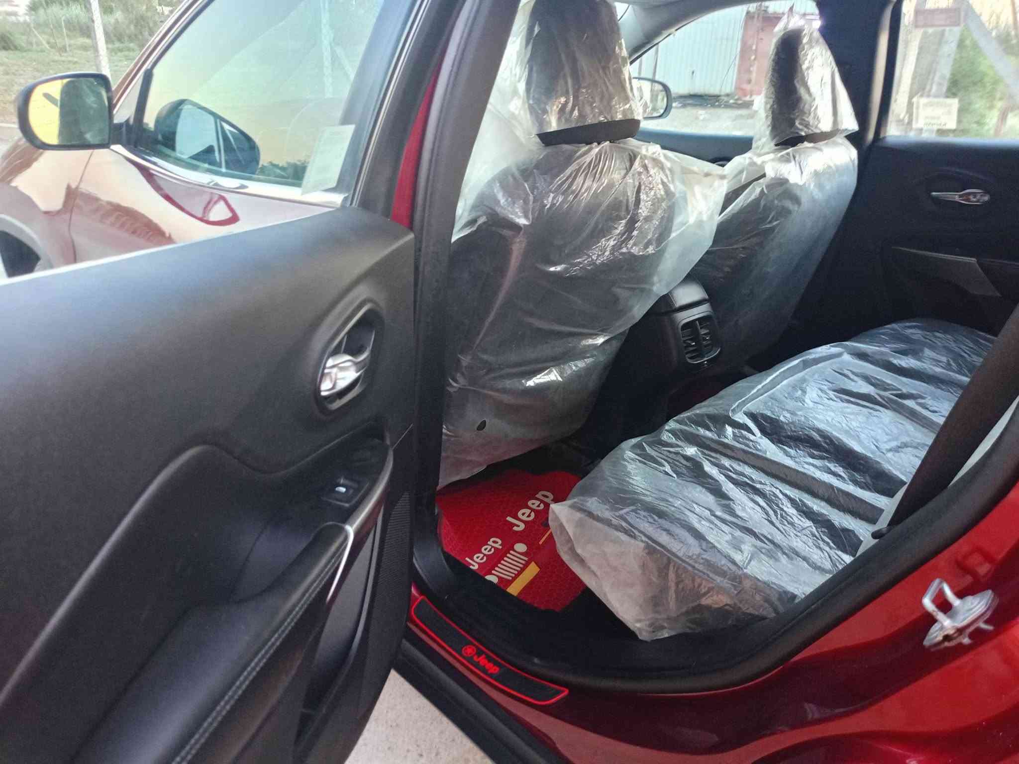سلام وعليكم لبيع  جيب 2019حادث فقط دعامية امامية تبريد قطعتين مكينة كير حدادية صدر خلفي وامامي تايرات جديد لوك رقم بغداد انكليزي بسمي مكينة 2400اقتصادي كهرباءيات علهة بلادية وشغالة  السعر 115وبيهة مجال مكاني بغداد العبيدي رقم***********

نص مكتوب في الصور:
- 000-26128856 - 09/30/2019 - IAA