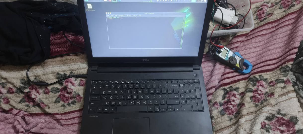 متوفر لابتوب للبيع
الماركة: Dell

​المعالج (CPU): Intel - الجيل السادس (6th Gen)

​ذاكرة الوصول العشوائي (RAM): 8 جيجابايت

​سعة التخزين: قرص SSD بسعة 238.5 جيجابايت عائلة (256) 

​كرت الشاشة (GPU): Intel HD Graphics (مدمج)
 
الجهاز يحتوي على نظام تشغيل kali linux اخر اصدار مع كل ادواته و parrot os ايضا يدعم الاقلاع بين انضمة التشغيل بواسطة UEFI
الجهاز مفيد وجاهز لتطبيق اختبار الاختراق وتعلم الامن السيبراني والتصفح العادي 
البطاريد تدوم حوالي ساعة وربع 
السعر ١٧٥ الف غير قابل للتفاوض 
هـ ***********
