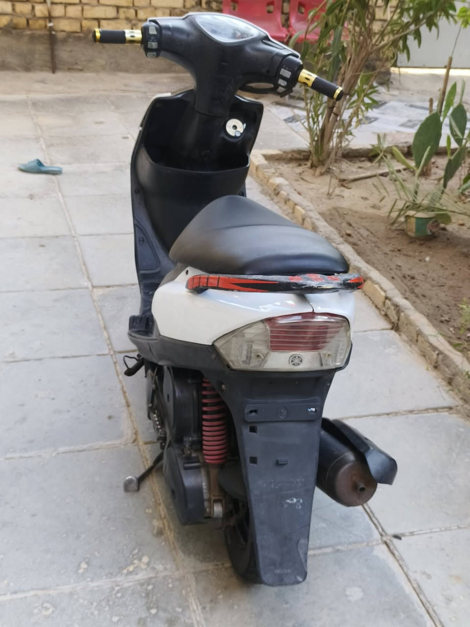 يالله سلام عليكم دراجة ماكس عدله مفتوحه دراجة كامله كهربائيات هندر سلف كله شغال ب 550وبيها مجال ***********
