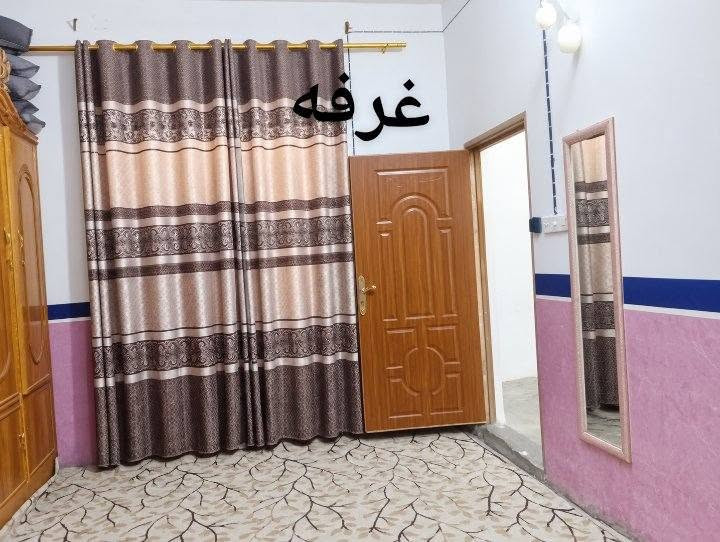 بيت لبيع مساحته 150 واجه 10 ونزال 15
لبيت سند عقد طابو
غرفتين وصاله وستقبال وصحيات خارجيه
وطارمه بيت نضيف
سعر 30 وبي مجال بسيط مكان لبيت الحمزه الغربي حي بابل 
***********
