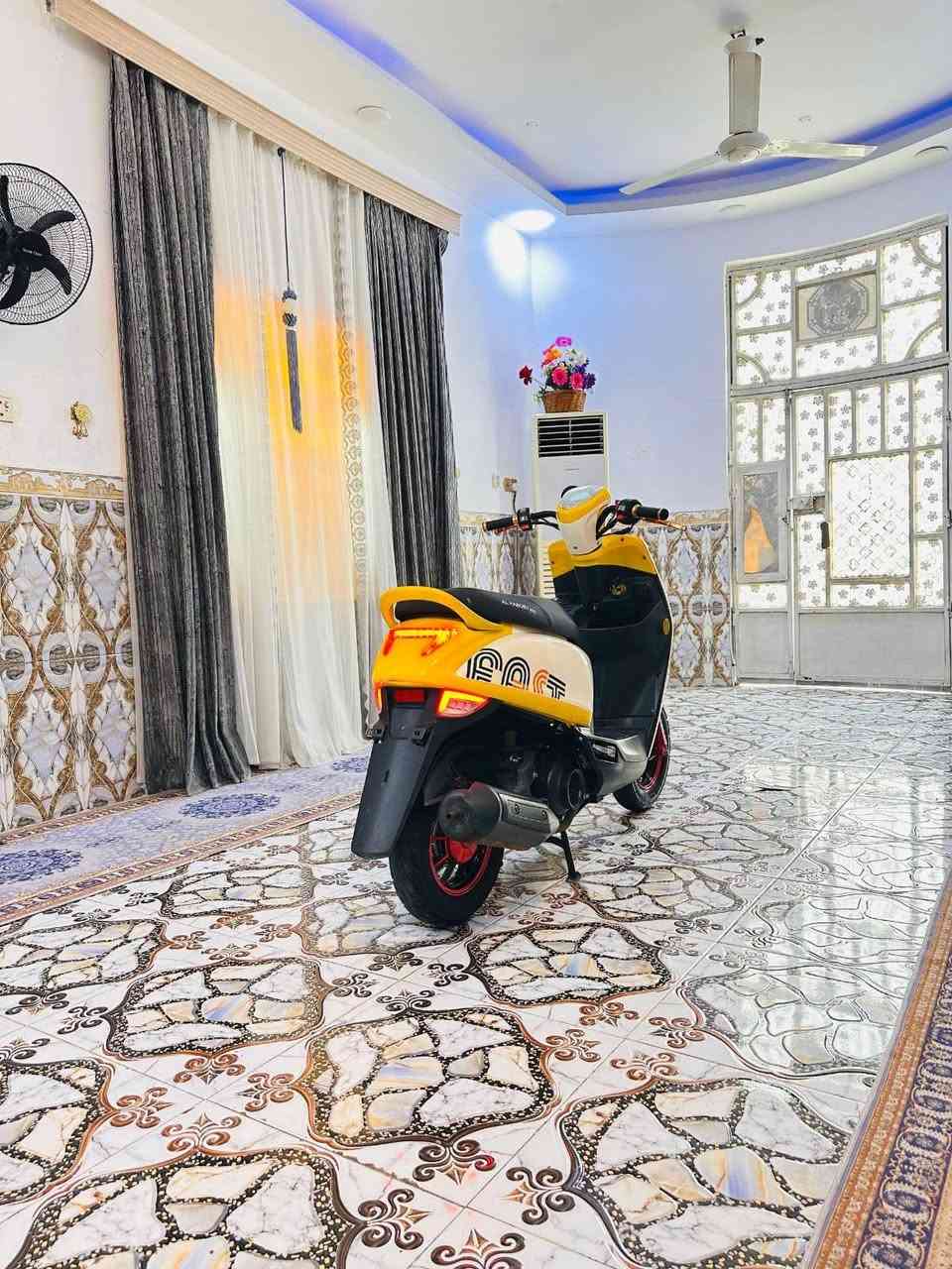 السلام عليكم للبيع ماكس بوليسي مديل 2025 ياباني شرط زيرو دراجه جديده بلاد 49 ما مفتوحه دراجه كارتون ما بيه اي نقص وشرط احلا من الصور السعر750 وبيه مجال رقم الهاتف *********** مكان بصره القرنة, البصرة
