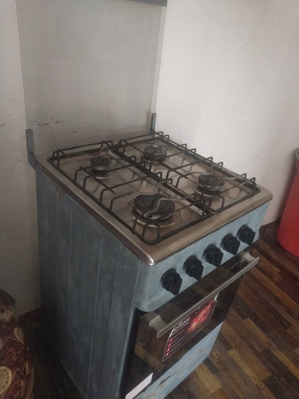 طباخ كلش نضيف كله شغال شرط ع فحص ناره كلش حلوه فرن وعيون  سعر 50 نهايته عنوان كوت الزهراء ***********
