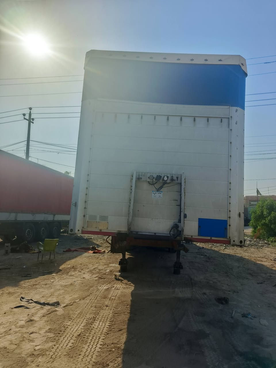 البيع مسرح شمتز نص جناب فافون دنكير ساف قاعده سبيرات مطبخ وثلاجه وصناديك وتانيك  ماي كامله ما ذلك عليه برغي مكان كربلاء سعر 52 وبيه مجال حك جيه ستفسار ***********
