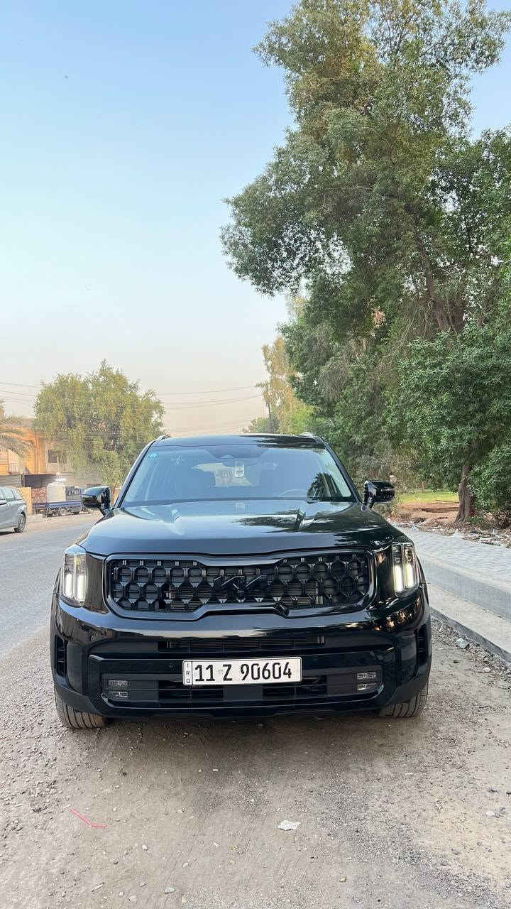 🚨 للبيع Kia Telluride X-Pro  2023 
🔹 الموديل: Kia Telluride X-Pro
🔹 المحرك: 3.8 لتر V6 — 6 سلندر
🔹 القوة: 291 حصان
🔹 : أوتوماتيك 8 سرعات
🔹 الدفع: رباعي AWD
🔹 المقاعد: 7 ركاب
سمنتي 
🔹 الداخلية: جلد تدفئة تبريد
🔹 الفئة: X-Pro
🔹 جنوط X-Pro أصلية
🔹 إطارات All-Terrain
🔹 سقف بانوراما 2 بانوراما 
🔹 روف راك
🔹 شاشات وأنظمة ترفيه
🔹 كاميرات وحساسات
🔹 تشغيل بصمة ودخول ذكي
🔹 تشغيل عن بُعد
🔹 مقاعد كهربائية vib منفصله
🔹 تدفئة وتبريد المقاعد
🔹 مقاعد صف ثالث
🔹 مثبت سرعة وأنظمة أمان ومساعدة للسائق
🔹 إضاءة LED
🔹 سيارة عائلية وفخمة وقوية جداً

📍 بغداد 

💰 السعر: 280 مجال 
***********
