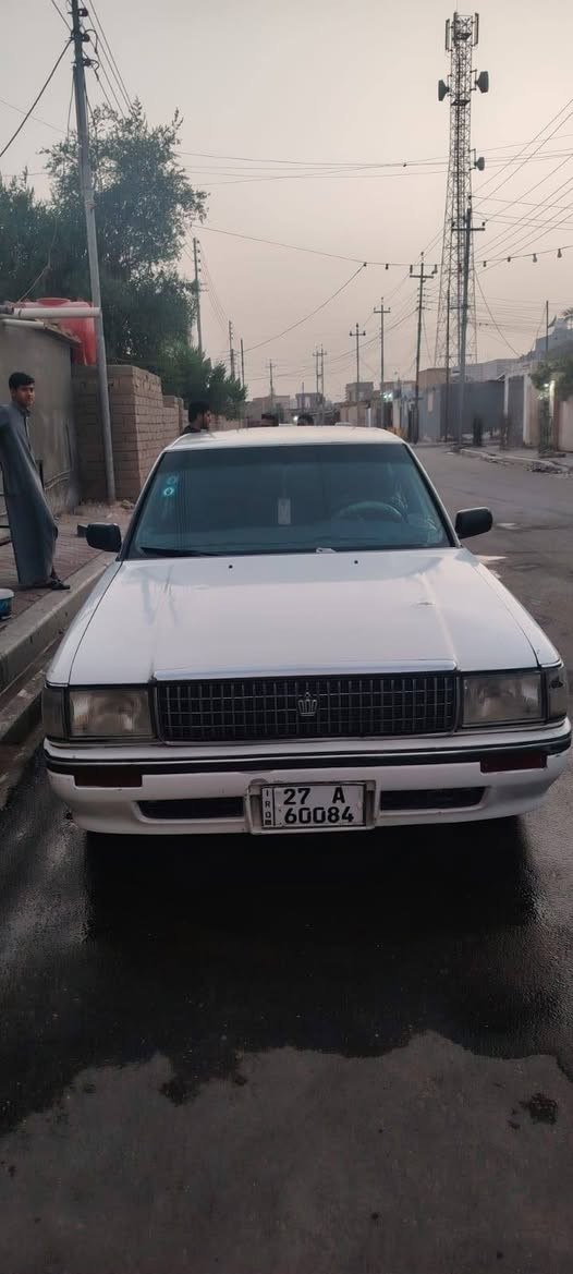 السلام عليكم
سيدان 1988 جاهزه للأخير مكينه ثنين ونص
حدادديه تبريد كير مكينه كفاله 
مراوس بصفره او بيع
مكاني الناصريه 
للاتصال ***********
