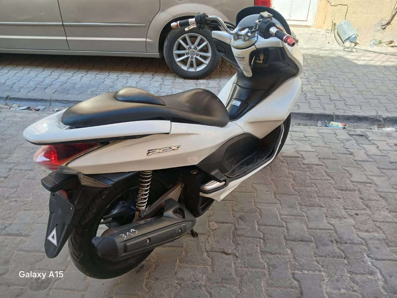 السلام عليكم اخواني….
دراجة(PCX)…(الجيل الاول)
#مال رمبه
# الـمكينة 150 حرف (A)
وكاله وكاله ما متعوبه مال جناي🛵🛵
دراجة شلعة معدل كهربائيات كلها شغالة
…دراجــة بـلاديـة جـديدة…
اي نقص مابيها مكفولة كفاله عامه بشرط الفحص كفرات بلادي مكينه برغي ما مفتوح اد مفتوحه ترجع الدراجة مال جناي
جيب فيتر وتعال افحص مستعجل على بيعتها
السعر مليون و400وبيها مجال بسيط
العنوان الكرخ للاستفسار عل هذا الرقم 👇🏻📞
*********** بغداد, العراق
