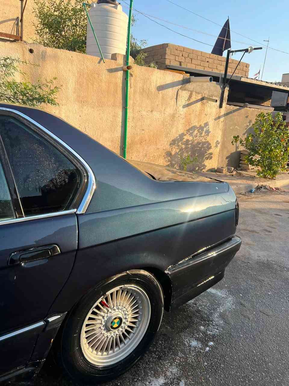 🚗 للبيع | BMW موديل 1992 🔥
✨ سيارة نظيفة وجاهزة للاستخدام، ما تحتاج أي مصروف.

🔹 المواصفات:
✅ محرك وكير كفالة
✅ التبريد ثلج ❄️
✅ غرفة نظيفة 100/100 ✨
✅ حدادة جديدة بدون ملاحظات
✅ سنتر لوك شغال 🔒
✅ جميع الكهربائيات شغالة 100% ⚡
✅ رقم دولي 📄
✅ سنوية لغاية 2029 📅
✅ تحويل بنفس اليوم أو ثاني يوم
✅ هزة جديدة 
✅ شاشة لمس حديثة تدعم Apple CarPlay 📱
✅ كاميرا خلفية 📷
✅ إطارات بحالة جيدة
✅ إنارة السيارة ممتازة
✅ محرك هادئ وسحب قوي
✅ السيارة مناسبة للاستخدام اليومي والسفر

💰 السعر: 41  قابل للتفاوض للجادين فقط.

📍 العنوان: البصرة – قضاء المدينة.

📞 للاستفسار: ***********

🚨 ملاحظة: السيارة كلشي بيها شغال، تعال شوفها بنفسك واحكم، وإن شاء الله ما تطلع إلا وأنت مقتنع بيها. والله يبارك لصاحب النصيب. 🤝
