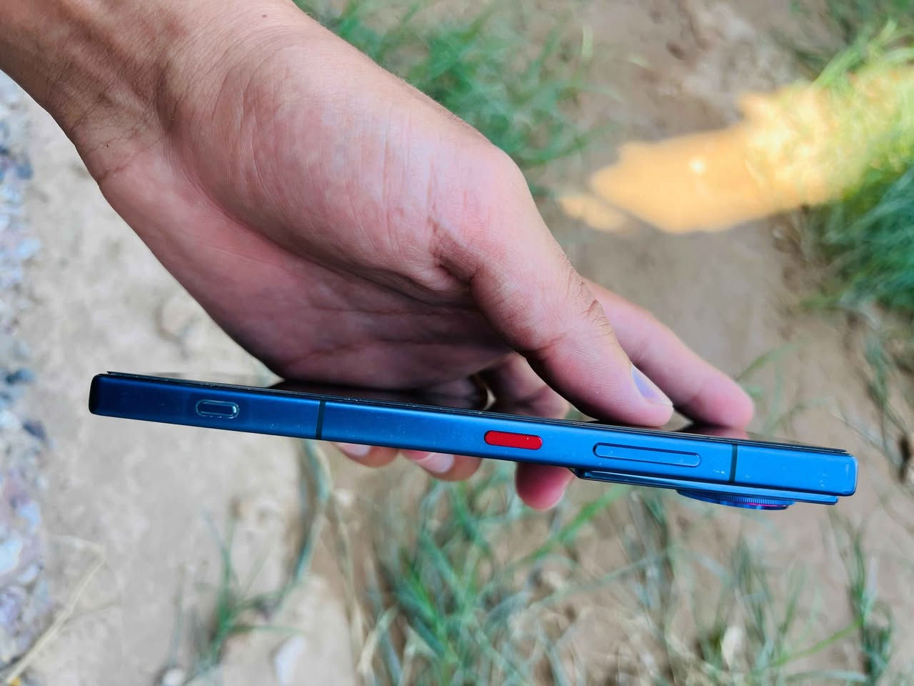 سلام عليكم متوفر نسخه خاصه 
Nubia z70 ultra 512 ..16   665 الف 
كامل ملحقات نظافه 95 % 
للاستفسار واتساب لو اتصال *********** 
📍كركوك-صلاح الدين -توصيل بغداد وشمال متوفر 
samsung used store🥇 كركوك, العراق
