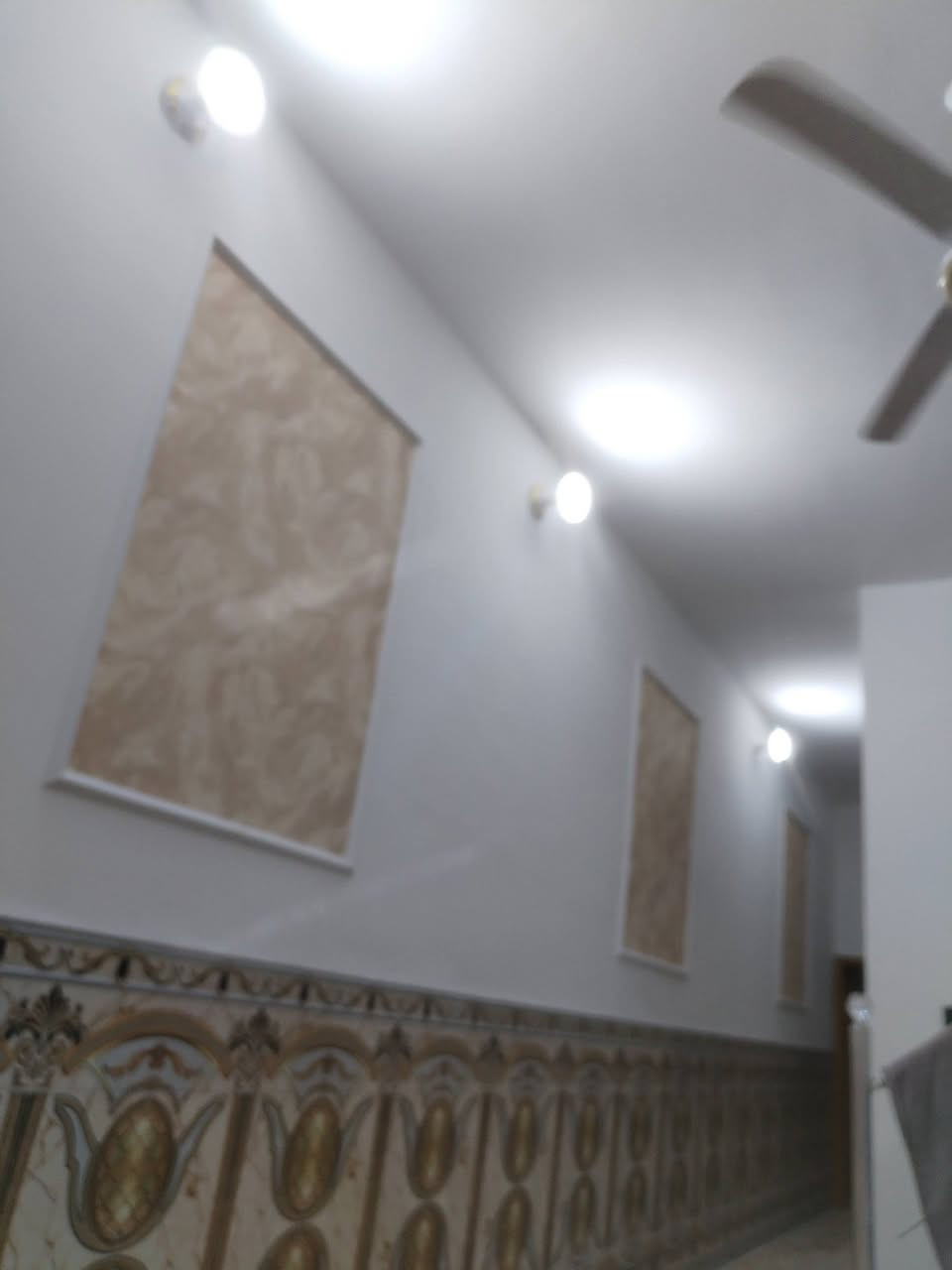 بيت بل قدس ١١٢ متر عل ساحه طابق واحد كامل. ***********
