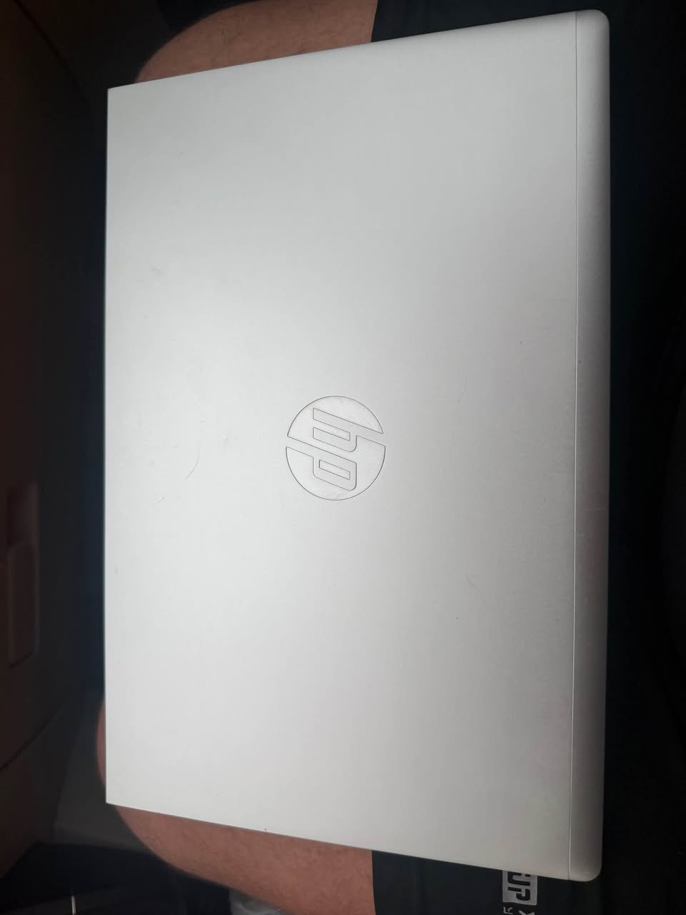 🔥 HP ProBook 640 G8 (جيل 11) - نظيف جداً 🔥
جهاز فئة أعمال راقي (هيكل ألمنيوم خفيف وقوي)، ممتاز جداً للدراسة، العمل، ولطلاب الهندسة والبرمجة.
💻 المواصفات:
• المعالج: Core i5 (الجيل 11)
• الرام: 8GB DDR4
• التخزين: 512GB SSD (سريع جداً)
• الشاشة: 14 إنش
• البرامج: ممتاز لـ AutoCAD, MATLAB، والبرمجة
• الملحقات: الشاحن الأصلي + بطارية ممتازة
💰 السعر: 400 ألف دينار
🚚 التوصيل: متوفر لجميع مناطق بغداد
📍 الموقع: بغداد - الشعب
📞 للتواصل والواتساب: *********** بغداد, العراق
