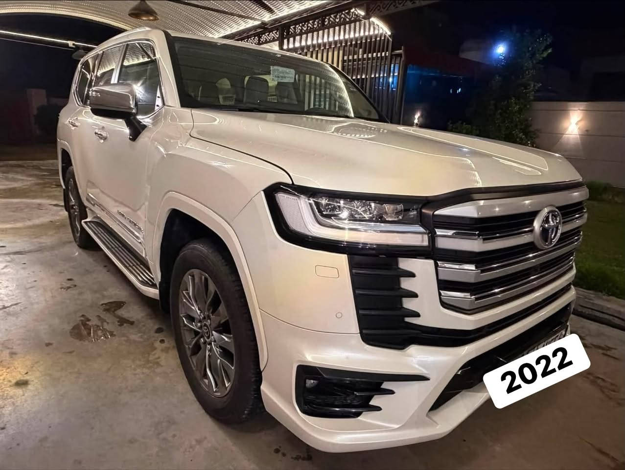 لاندكروز VX • ٢٠٢٢ • ٦٤ الف