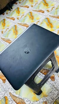 لابتوب • للبيع