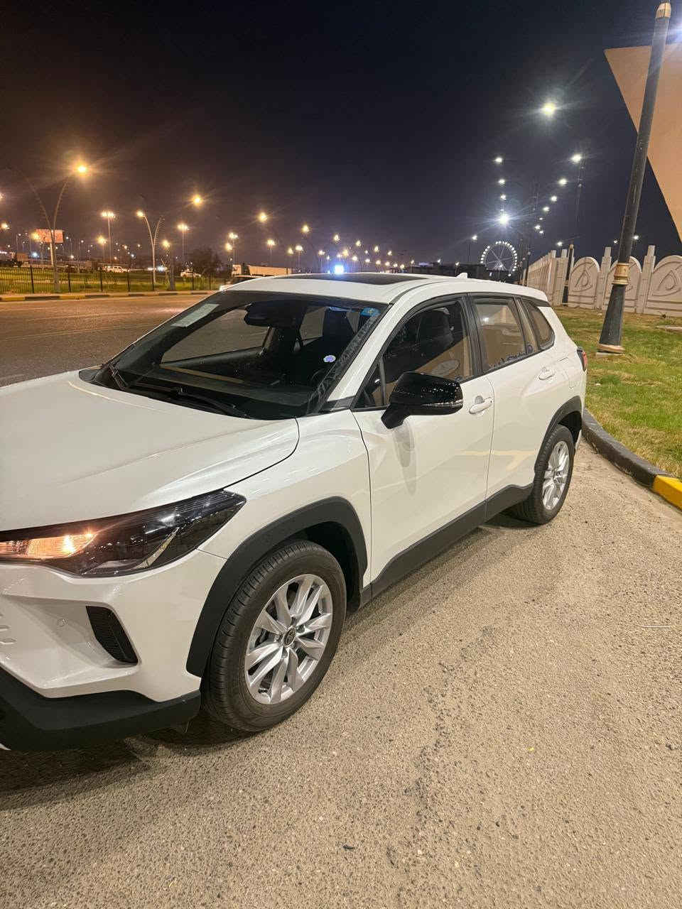كورلا كروز الشكل الجديد 2026 زيرو اقصاد مقترض وكفيل نفس البيت رقم بغداد السيارة موجودة في البصرة *********** فول مواصفات كشنات جلد كهربائية
