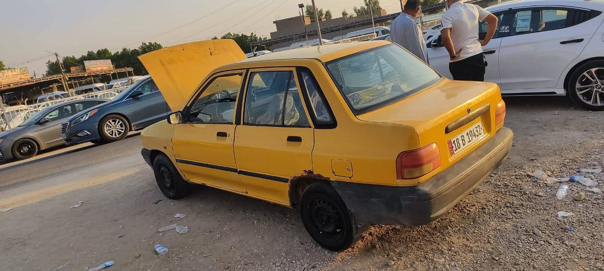 اللبيع سيارة مديل 2011 رقم انكليزي تحويل مباشر مصفره غرامات رقم بابل محرك وكير انظاف حددية نظيفه سنوية مجدد سيارة شغاله وخير من الله السعر 20وبيها مجال لشراي مكان طويريج مكلف بلنشر رقم راعيها ***********
