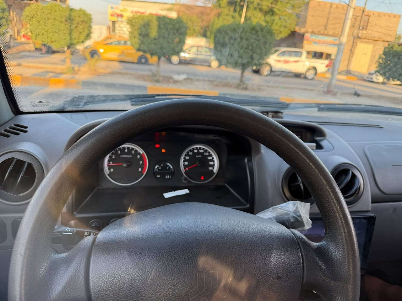 سايبه مديل 2024 ماشيه 26الف حقيقي سياره حلوه
مكينه كير مكفولات 

السياره بيها طخه يم البك لايت ترجع عل بارد وبيها باب السايق مرشوش عليه بطش وصبغنا 

امكان السياره بغداد الشعله 

***********
