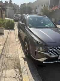 للبيع سنتافي 23 خليجي 6 سلندر 3500 مكفول ماعدا الباب عكس السائق بي بار...