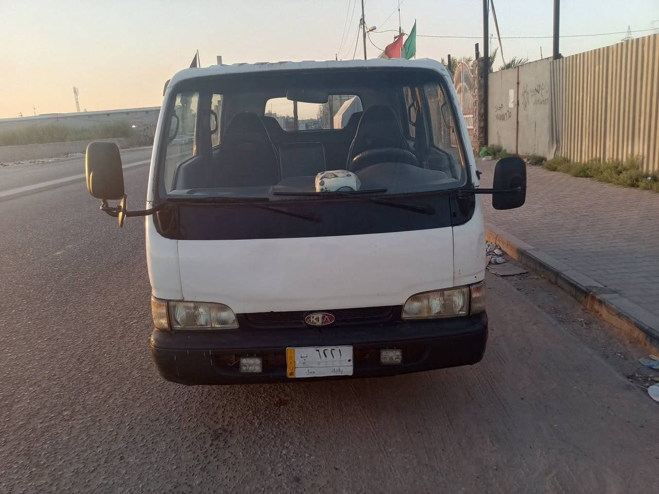 كيافونتيرا دبل قمارة موديل ٩٨ رقم بغداد مشروع وطني محرك كير شاصي اكسل مكفولالسعر 50ورقه وبيه مجال باسمي علما أن االسنوية ساقطة والتجديد علي *********** السيارة فيالنجف الاشرف

