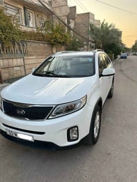 سورنتو ٢٠١٥ • ٧ راكب • محرك ٢٤٠٠