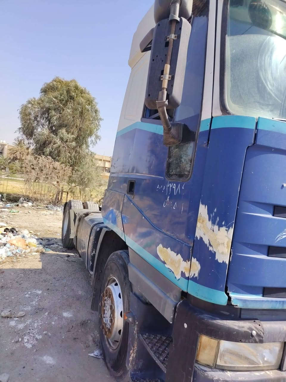 السلام عليكم افيكو للبيع موديل 99 مربوطه فلات شرط التحويل موديل 99 السعر 73 وبيها مجال حق الجيب ماكينه 42 مكينه وقير كفاله عامه وكان بغداد الحريه مربوطه فلات ***********
