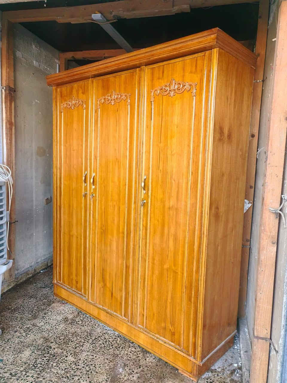 السلام عليكم كنتور 3باب داخل خارج صاج فرش وقبغ بلوك ضهر جرجوبه كبس براغي سعره 215 مكاني البياع شرطة الرابعة *********** واتساب
