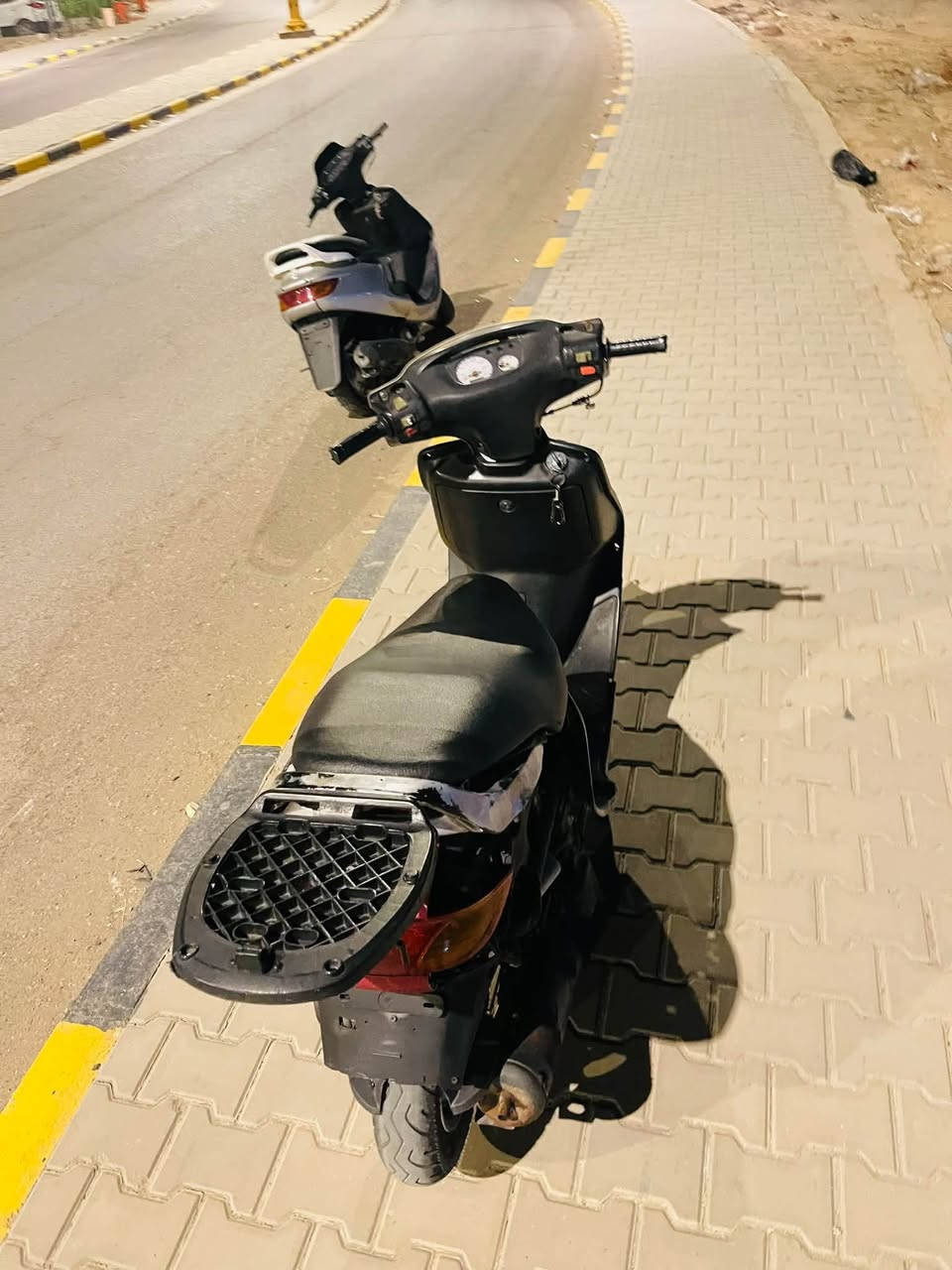 سلاام عليكم فراشه للبيع بدون كفر مفتوحه مره دراجه نعومه معدل كلش حلو كهربائيات كله شغال عوزها شحن باتري 
*********** مكاني النجف حي الوفاء السعر 350 أبيها مجال قليل حك الجيه ابو 275 لايخابر
