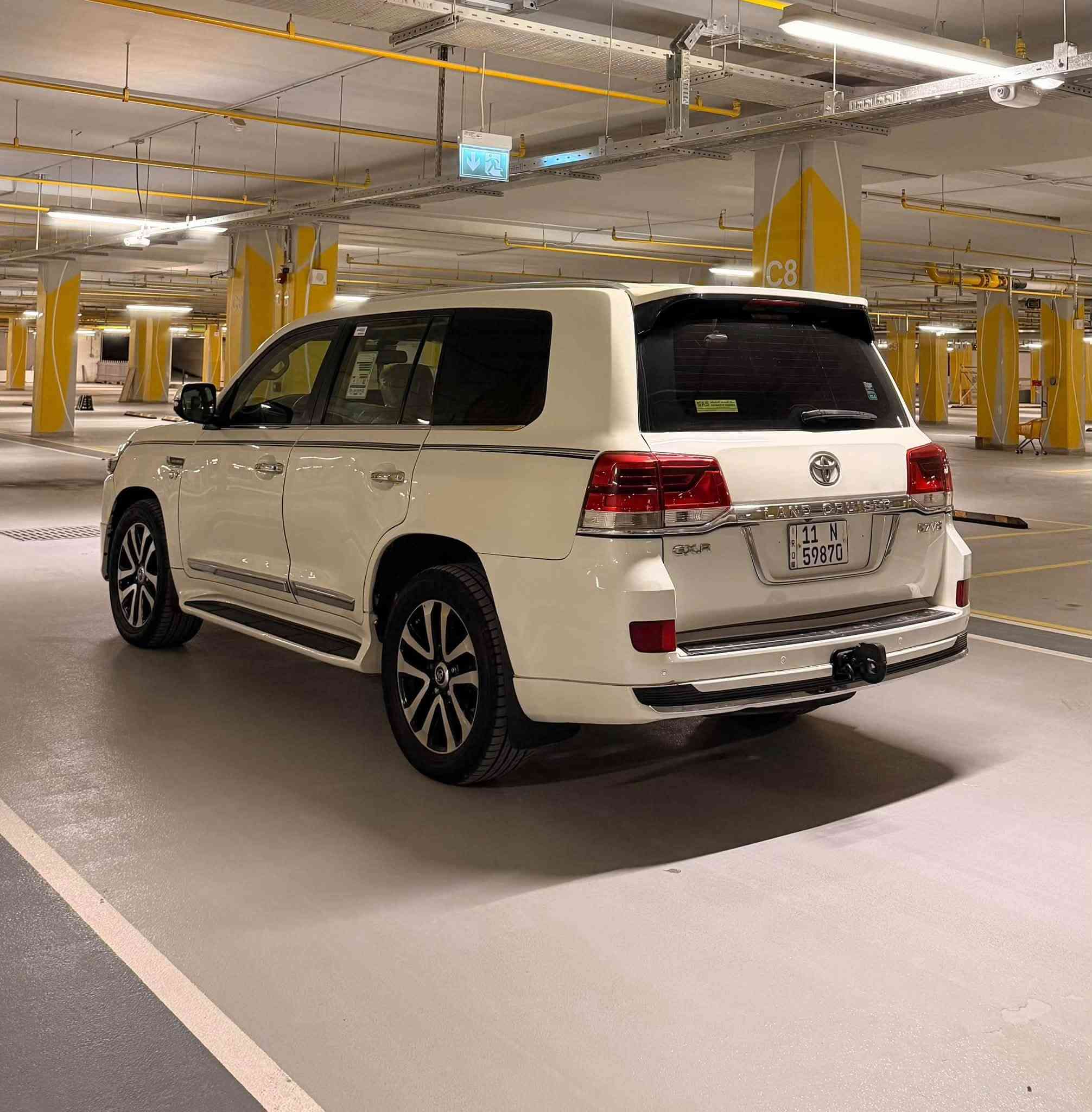 لاندكروزر VXR • ٢٠١٢ • رقم بغداد