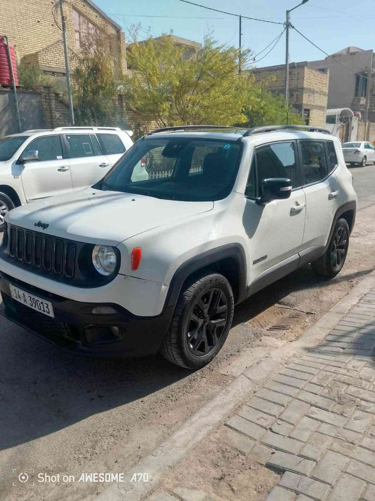 السلام عليكم للبيع جيب ريكند 2018 رقم بصرة باسمي مشروع وطني السيارة فول للاخير بصمة بنوراما شاشة كبيرة يعني فول كلش السيارة كير مكينة تبريد طخم تاير كلة جديد السيارة حادث جاملغ خلفي صفحة السايق والصندوك وبيهة مكانات بارد قليلة محرك 2400 دواخل جدد يعني السيارة حلوة مكاني البصرة المعقل السعر 83 وبيهة مجال للشراي رقمي ***********
