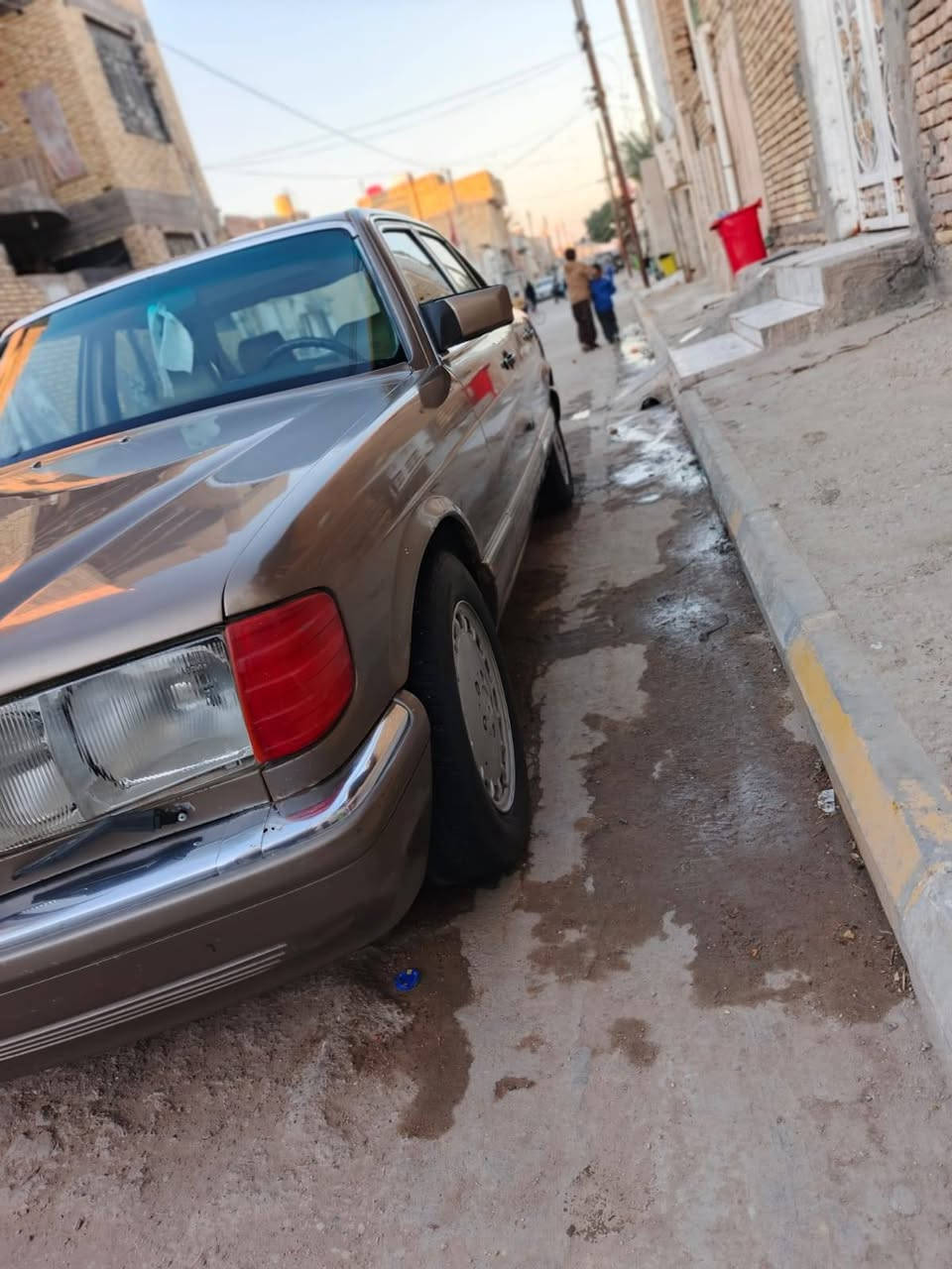 السلام عليكم سياره مارسدس رائاسي مكينه بلاديه عنكبوت قبق اسود سياره جاهزه تخم تاير جديد كهربائيات كله شغاله تبريد شغال سياره جاهزه عل اخير سعر 60وبيه مجال للشراي مكان الناصريه مركز رقم ***********

