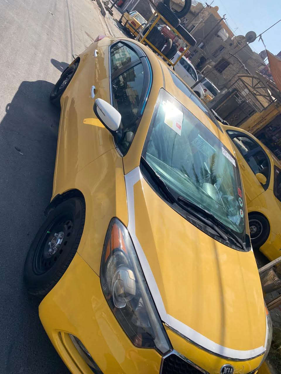 السلام عليكم
كيا فورتي 2014  

فول 1/1 gt

رقم بغداد  

وارد امريكي حادث جاملغ امامي ايسر   

تخم تاير

مكينه كير صدر تبريد جاهز وجديد 

هيئة غرامات مصفرة ارقام انكليزي طالعات بس تروح تستلمهن 

السعر 95 

العنوان بغداد الاورفلي 

الرقم ***********
