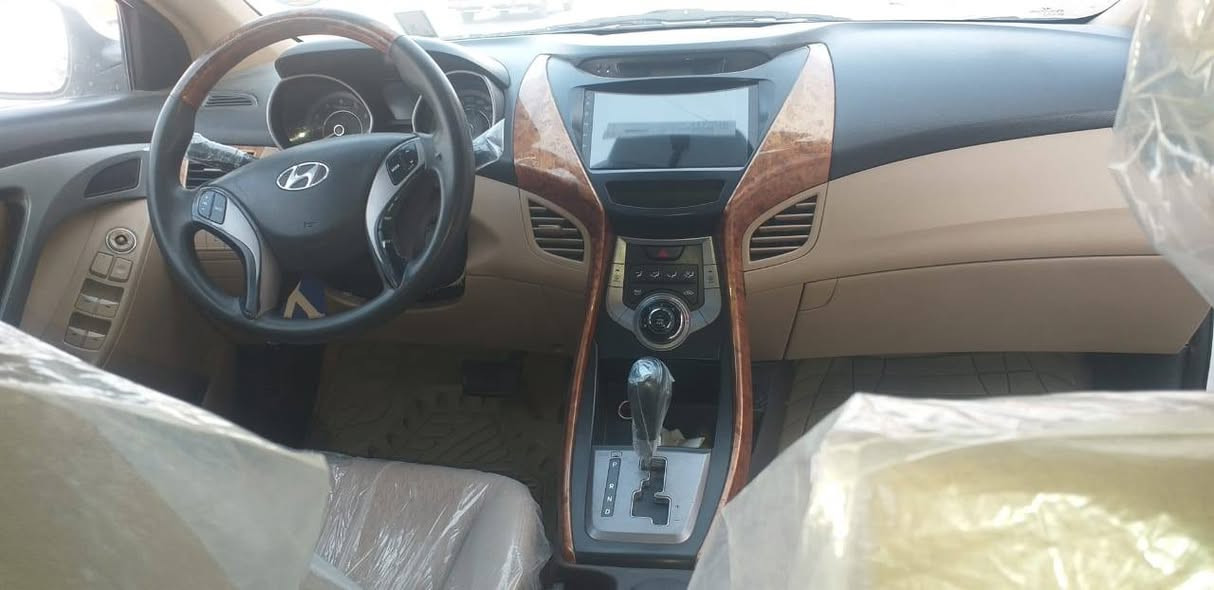 النترا للبيع مديل 14 بصرة رقم انكليزي كير محرك تبريد تدفئة بيهه صبغ قليل سعر 110 وبيهه مجال للشراي
بصرة زبير رقم ***********
