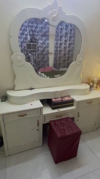 غرفه عراقي. 7 قطع  صاج نضيفه بدون ضرر داخلها نضيف تكمه ثكيله  400 وبيه...