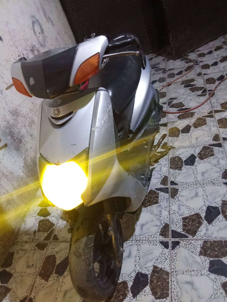 سكنس
سلف هندر كهربايات كلها شغال 
مكينه ناعمه 
شلعه معدل 
السعر 325
مكان الشعب 
*********** واتساب 
أو مراوس
