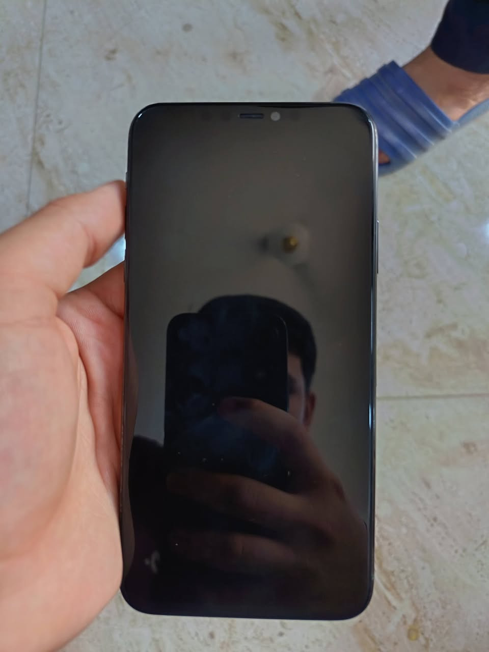 ايفون 11 برو ماكس
لون زيتوني
مبدل شاشه سوفت اولد
مبدل بطاريه احسن نوعيه
وبي فطر خفيف بالظهر
بطاريه 100
ذاكره 256
نموذج M 
كارتونه وياه 
سعر 225 وبي مجال
العنوان بابل شارع 30 
للاتصال ***********

نص مكتوب في الصور:
- ٤:٥٣ ٣٧ LTE تجمع Apple سجل تاريخ القطع والخدمة، وهذا السجل يعرض معلومات عن هذا ال iPhone وحالته وتفاصيل إصلاحه. معرفة المزيد... سجل تاريخ الخدمة البطارية غير معروف الشاشة غير معروف