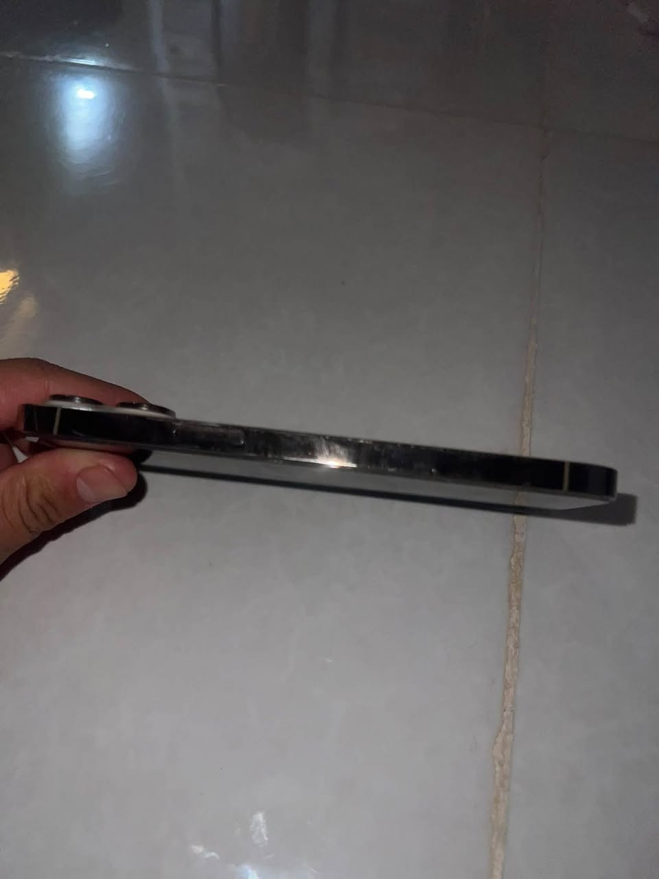 سلام عليكم عندي جهاز للبيع ايفون 14بروماكس  جهاز وضع شركة ما مفتوح ابد شرط بطاريه 79 ذاكره128نموذجM. آخر تحديث iOS 27 السعر 950بي مجال بسيط  ***********

نص مكتوب في الصور:
- ١١:٢٩
- حول
- الاسم
- iPhone
- إصدار iOS
- 27.0
- اسم الطراز
- iPhone 14 Pro Max