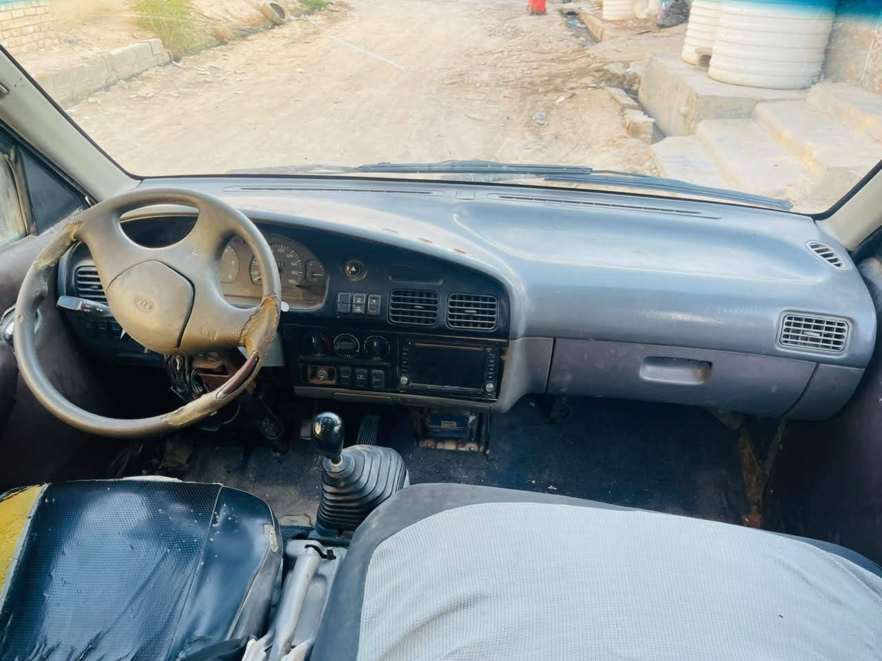 السلام عليكم كيا بريجو موديل 1996 مكينه 3000 نضيفه كير وكسل نضيف خير من الله نقص جام خلفي وتعمير جديد بس رقم سياره بغداد الماني تحويل مباشر مصفر السعر 37 ***********
